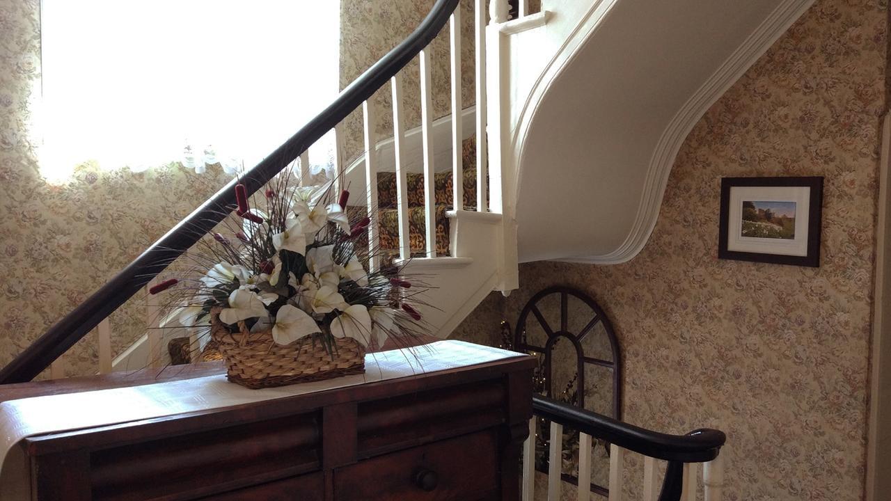 뉴 로스 Inishross House B&B 외부 사진
